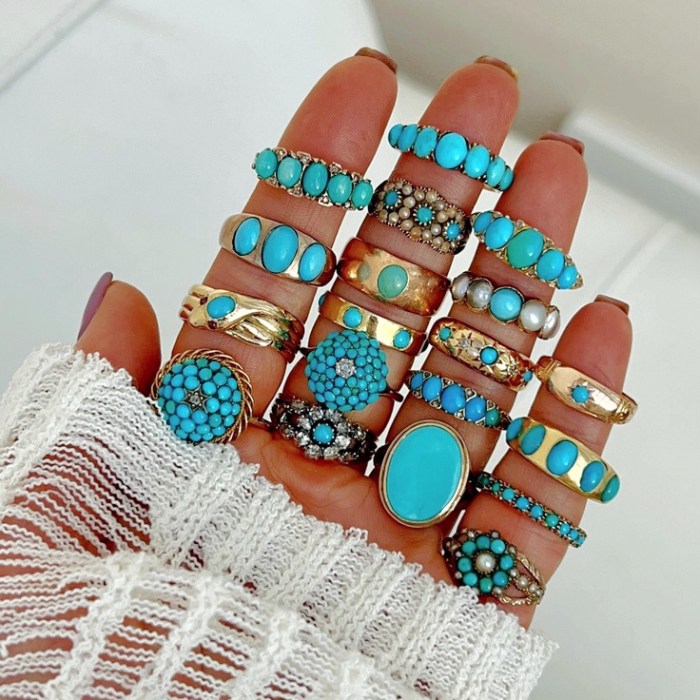 A-selection-of-antique-and-vintage-turquoise-rings-from-family-owned-antique-jewelry-dealer-GemBank1973.jpg